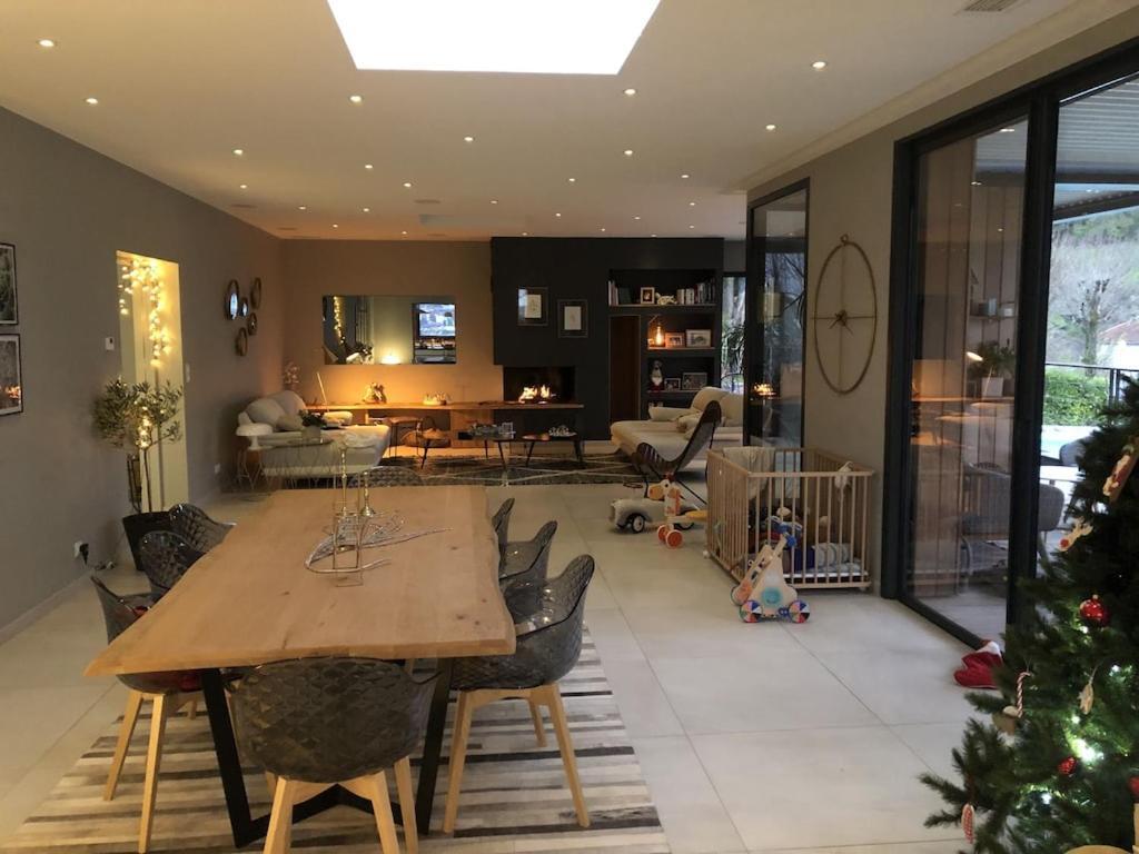 Grande Villa De Luxe Périgueux Eksteriør bilde